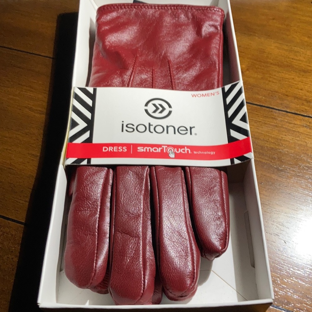 Isotoner Smart Touch Leather Gloves